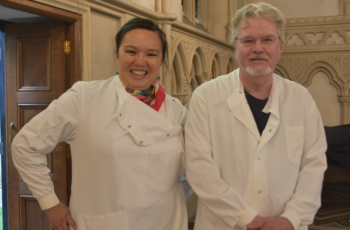 Professor John Carr from the Plant Virology & Molecular Plant Pathology Group in the Department of Plant Sciences with Dr Betty Chung from the Pathology Department and Fellow at Corpus Christi College, Cambridge.